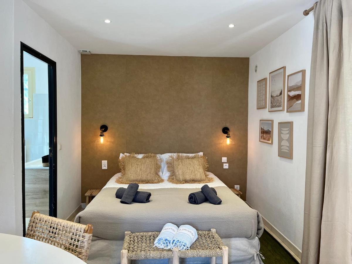 Domaine De Licetto Aparthotel Бонифачо Екстериор снимка